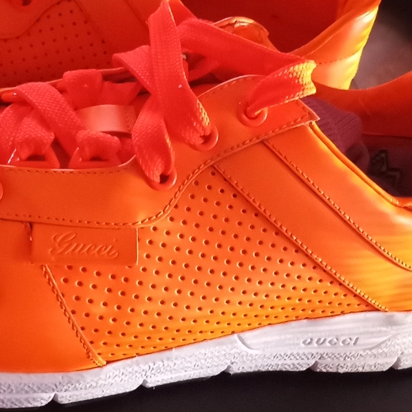 Gucci low top sneakers - Picture 2 of 4